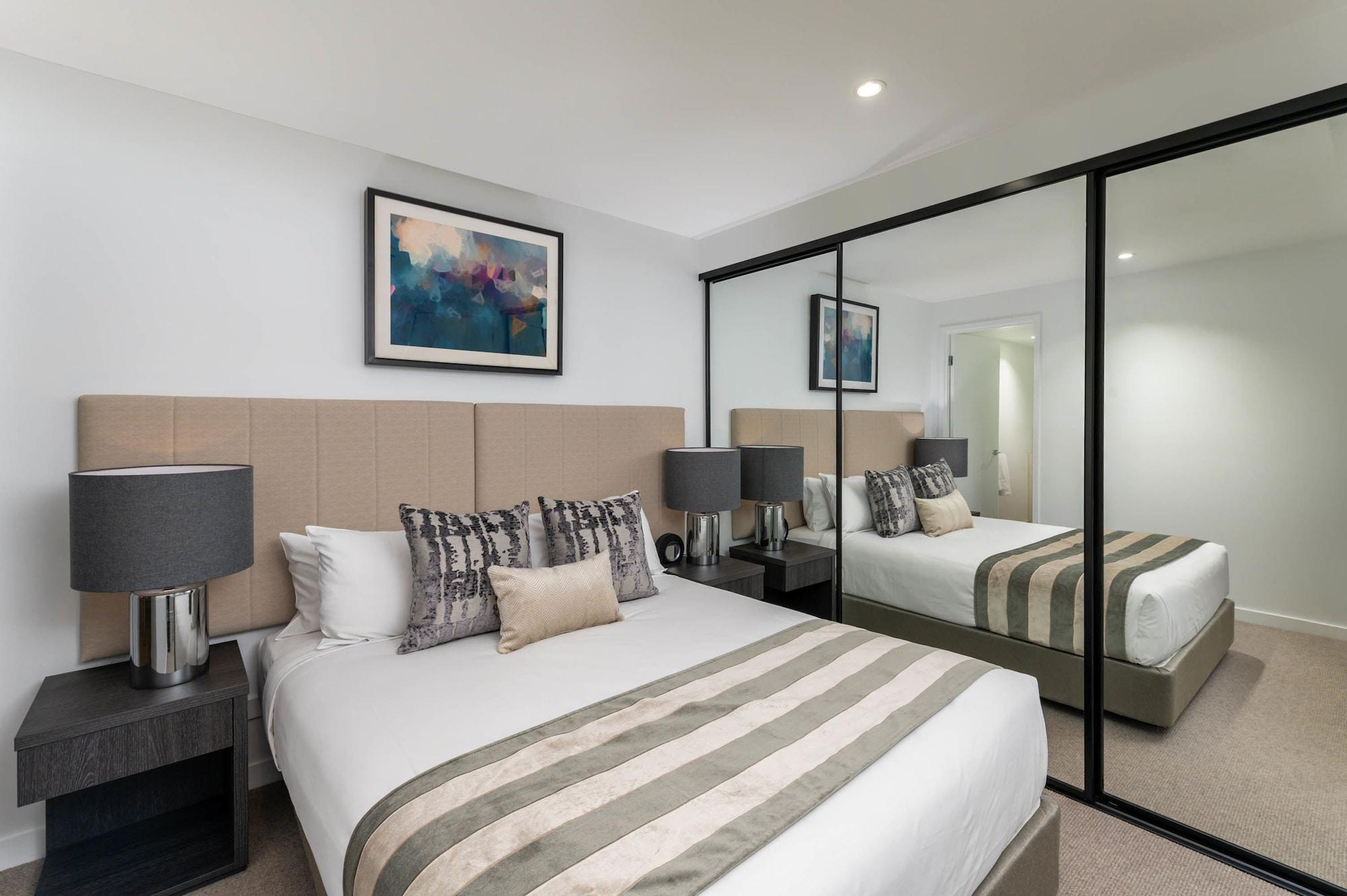 Fv By Peppers Lejlighedshotel Brisbane Eksteriør billede A bedroom at the hotel