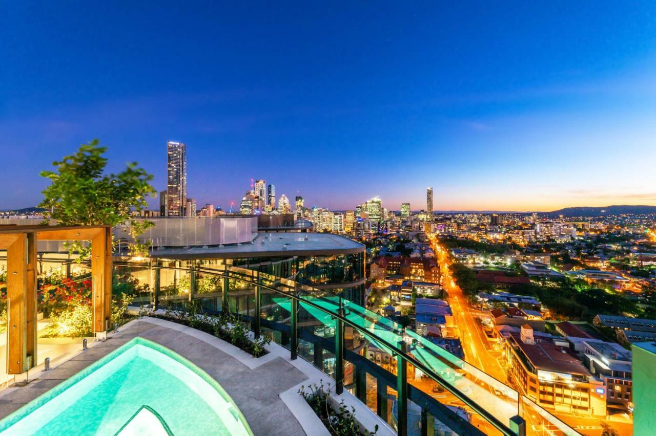 Fv By Peppers Lejlighedshotel Brisbane Eksteriør billede View from the rooftop pool