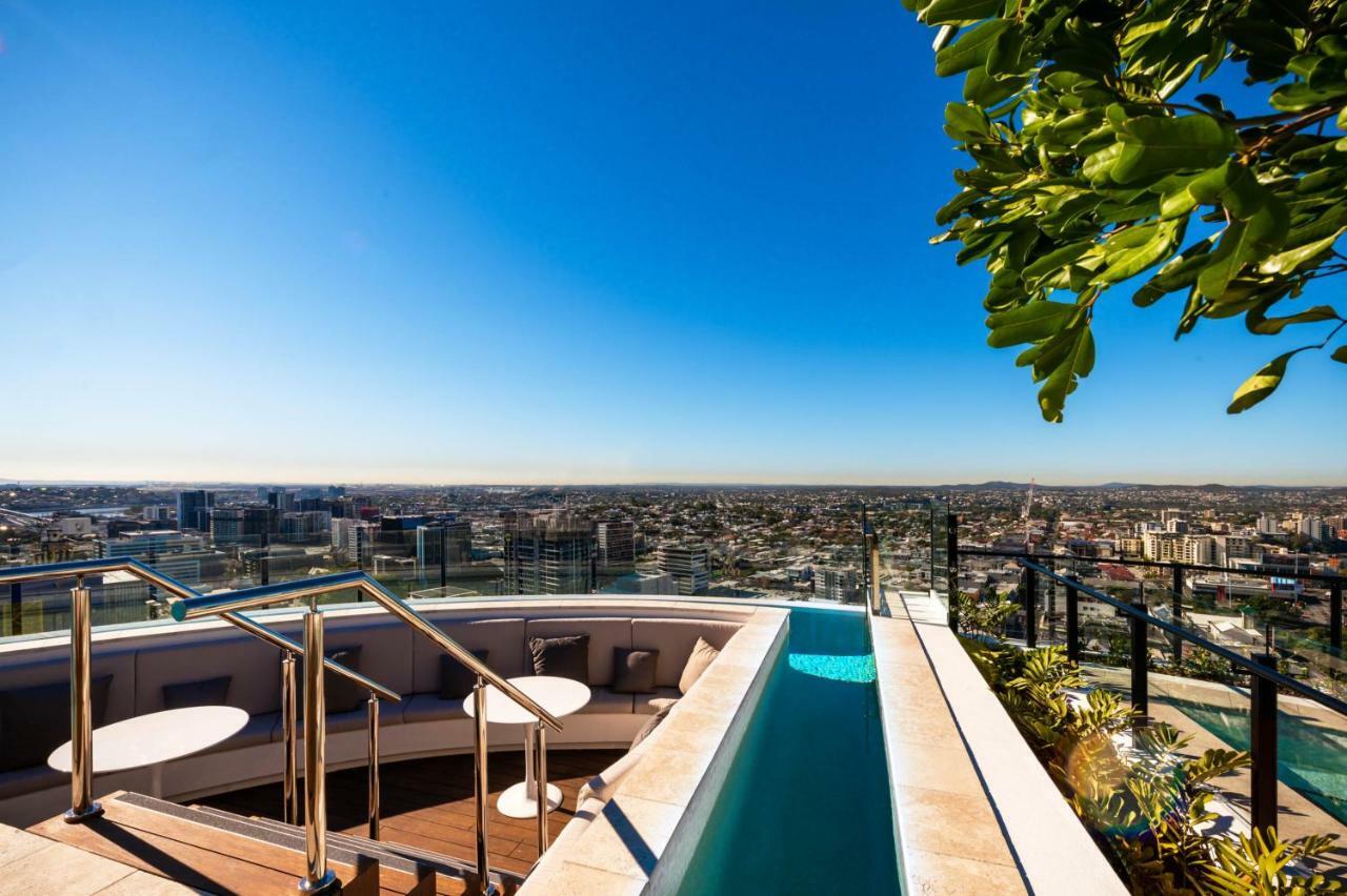 Fv By Peppers Lejlighedshotel Brisbane Eksteriør billede Skyline pool